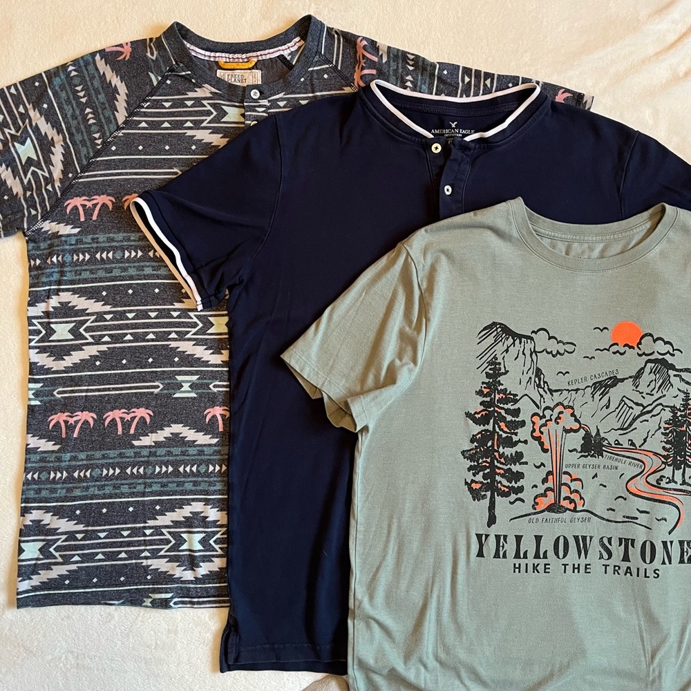 Goodfellow & Co Short Sleeve Tees - Tribal, Navy, and Green men’s large